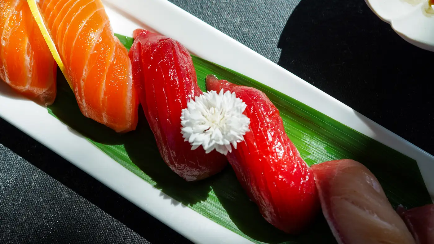 6-piece combo nigiri platter