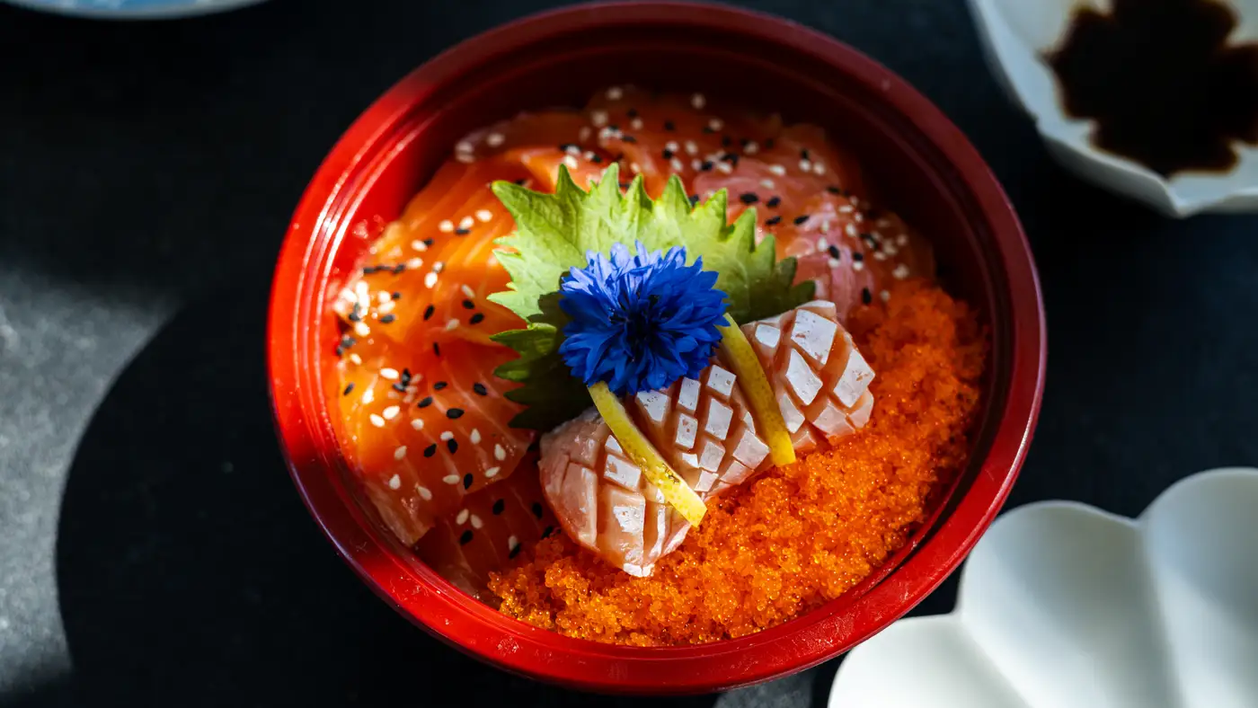 Salmon sashimi lover bowl